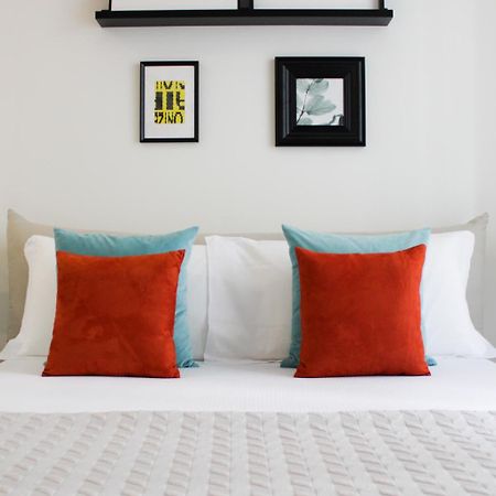 Serendipity Apartments - Duomo Милано Екстериор снимка