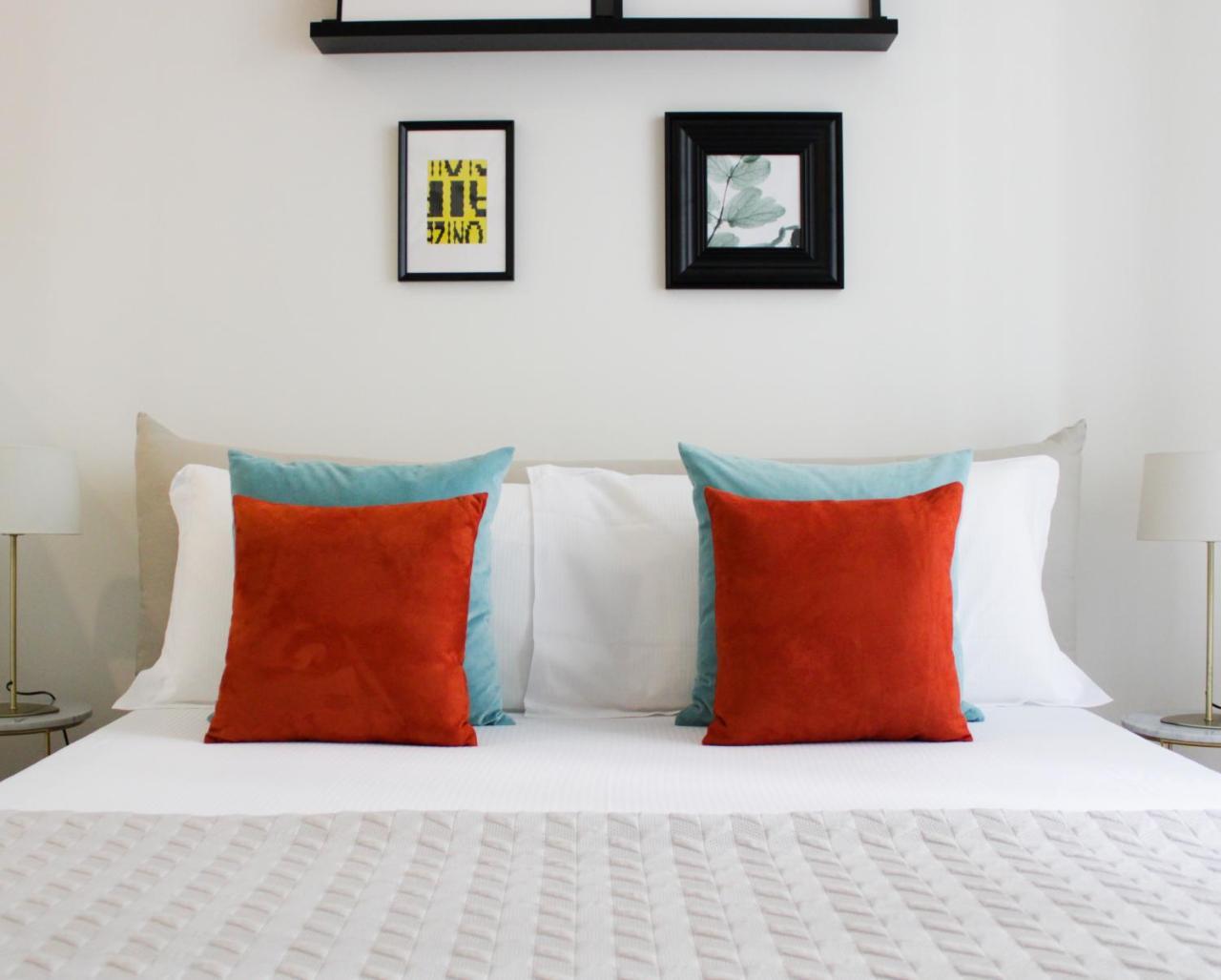 Serendipity Apartments - Duomo Милано Екстериор снимка