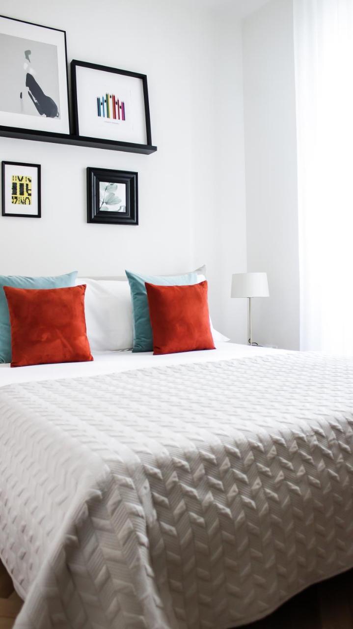 Serendipity Apartments - Duomo Милано Екстериор снимка