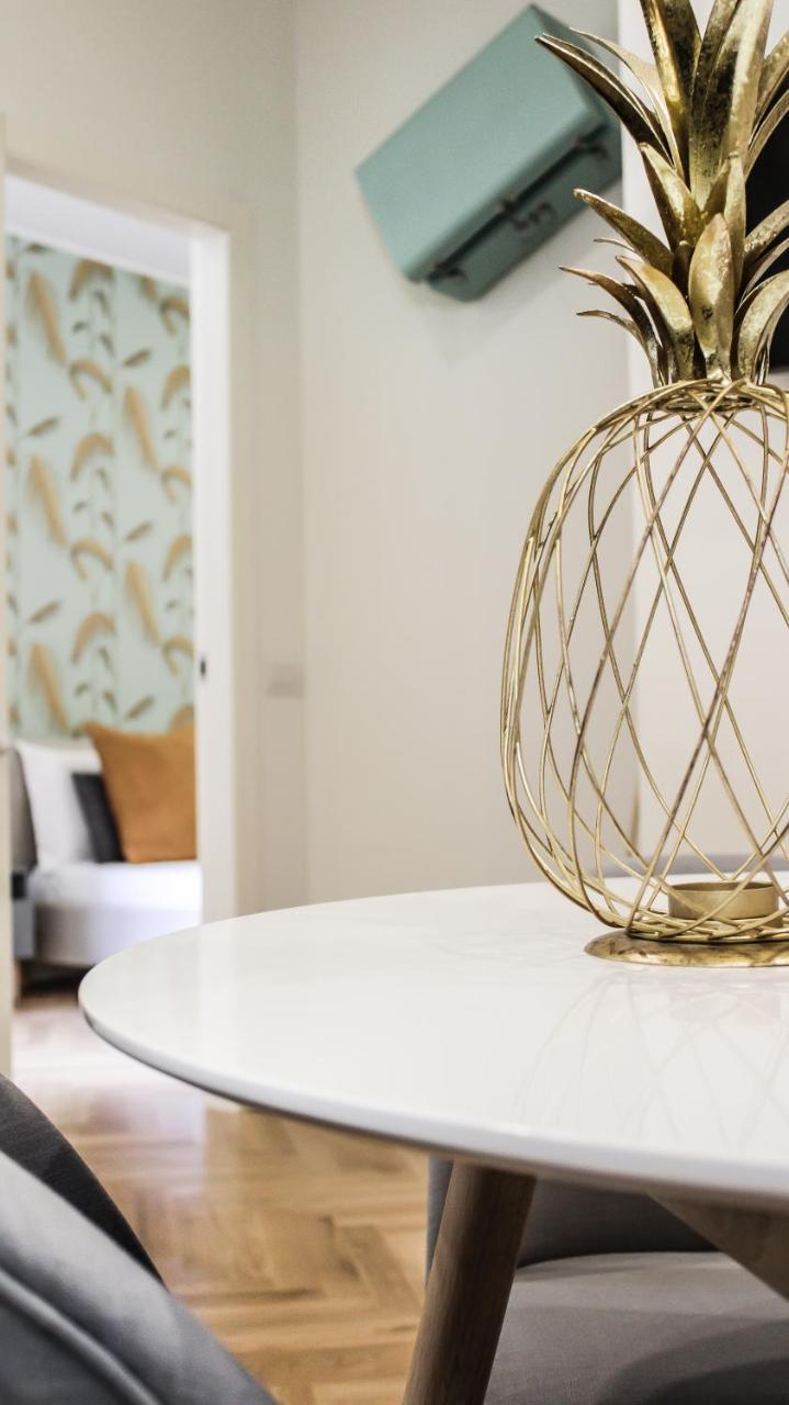 Serendipity Apartments - Duomo Милано Екстериор снимка